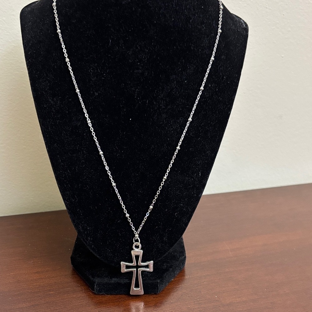 Elegant Silver Tone Cross Pendant Beaded Necklace